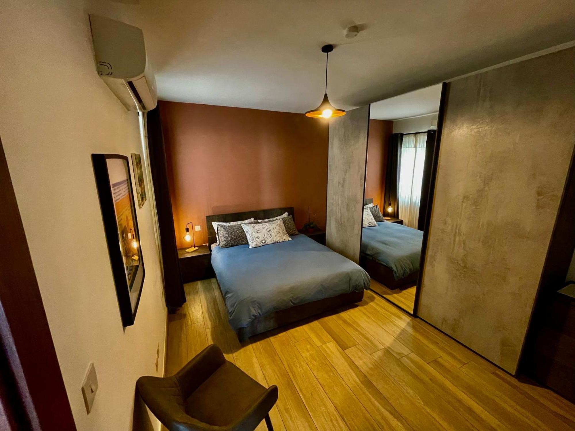 Airport Express: Private En-Suite with Self-Check Mqabba Exterior photo